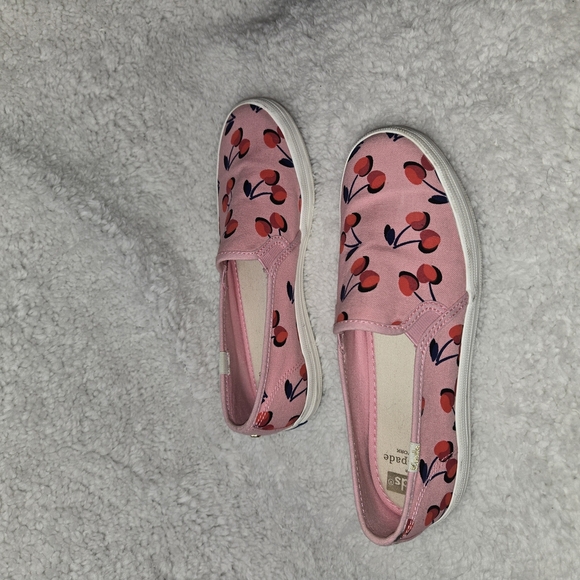 Kate Spade Keds Collab sz7 Pink Bright Red Cherry Sneakers Metal - Picture 5 of 8